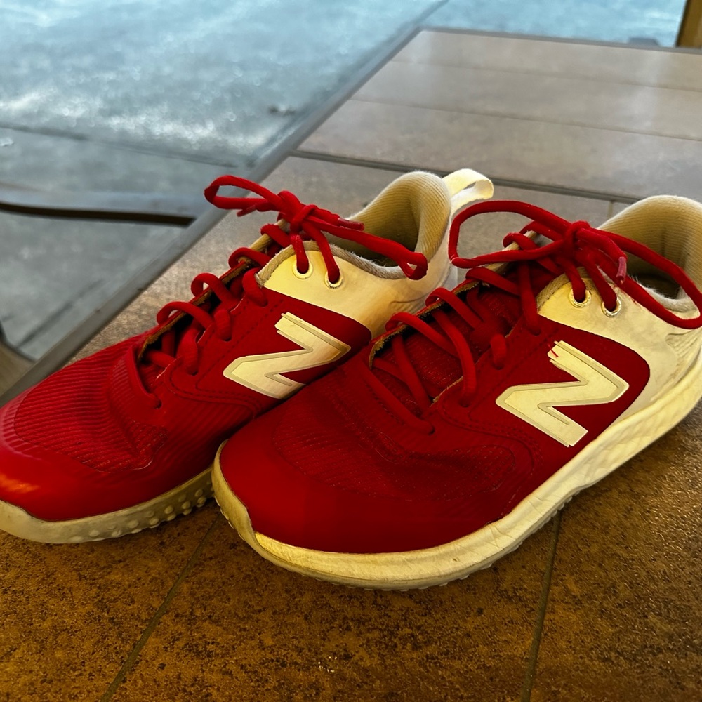 New Balance Women’s Softball Turf Cleats
